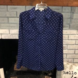 Women’s Express blouse, Medium. Navy with white anchors.